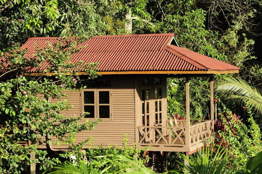 Sepilok Forest Edge Resort Exterior photo